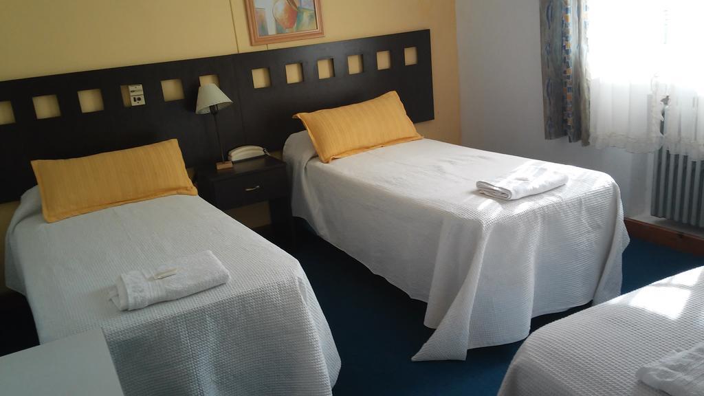 Hotel Marciala Villa Carlos Paz Pokój zdjęcie